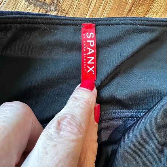 Spanx Women’s Navy Blue Velvet High Waist Stretch Compression Leggings - Picture 2 of 10